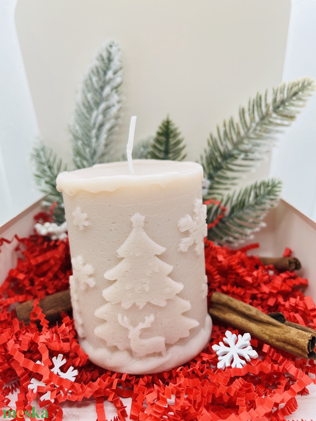 Karácsonyi Mintás Henger Gyertya - Beige - karácsony - karácsonyi lakásdekoráció - karácsonyi illatgyertya, mécses - Meska.hu