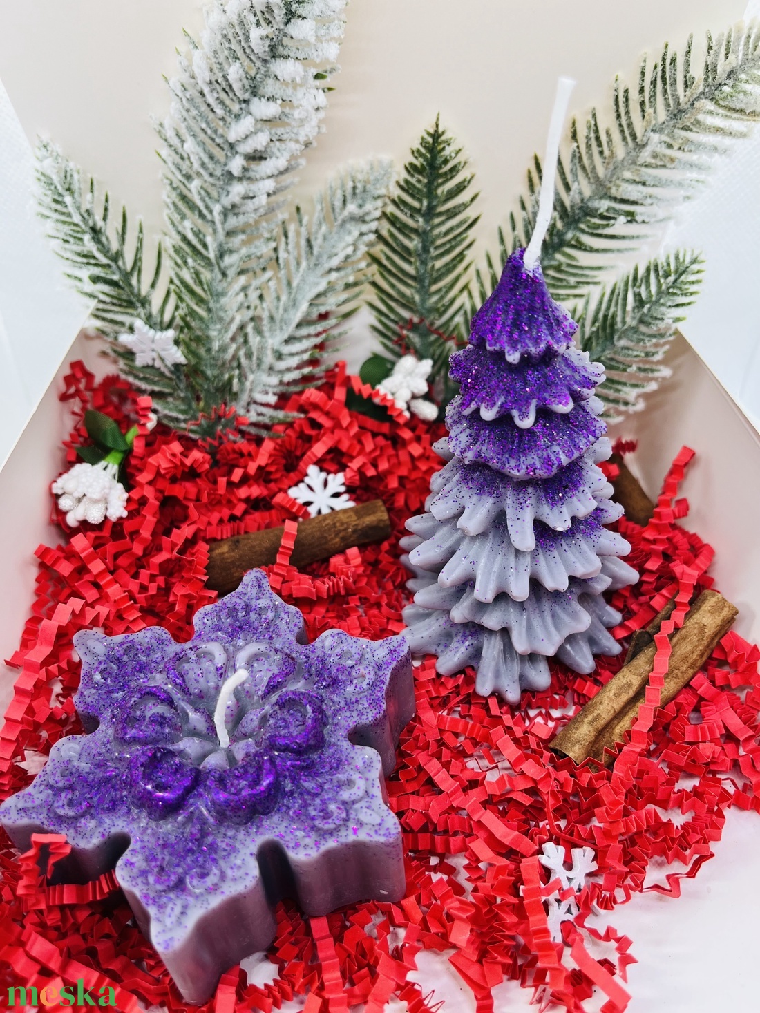 Lila Csillámos Fenyő és Manó Gyertyaszett - karácsony - karácsonyi lakásdekoráció - karácsonyi illatgyertya, mécses - Meska.hu