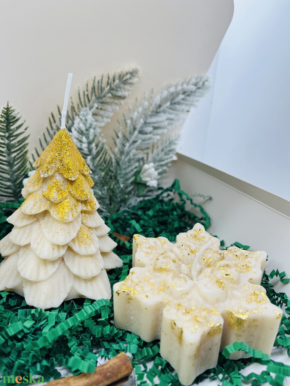 Bézs Arany Csillámos Fenyőfa és hópehely Gyertya Szett  - karácsony - karácsonyi lakásdekoráció - karácsonyi illatgyertya, mécses - Meska.hu