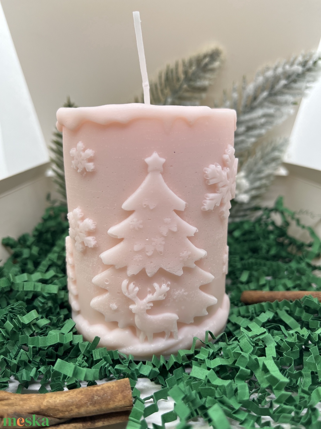 Rénszarvasos tömb gyertya- rózsaszín  - karácsony - karácsonyi lakásdekoráció - karácsonyi illatgyertya, mécses - Meska.hu