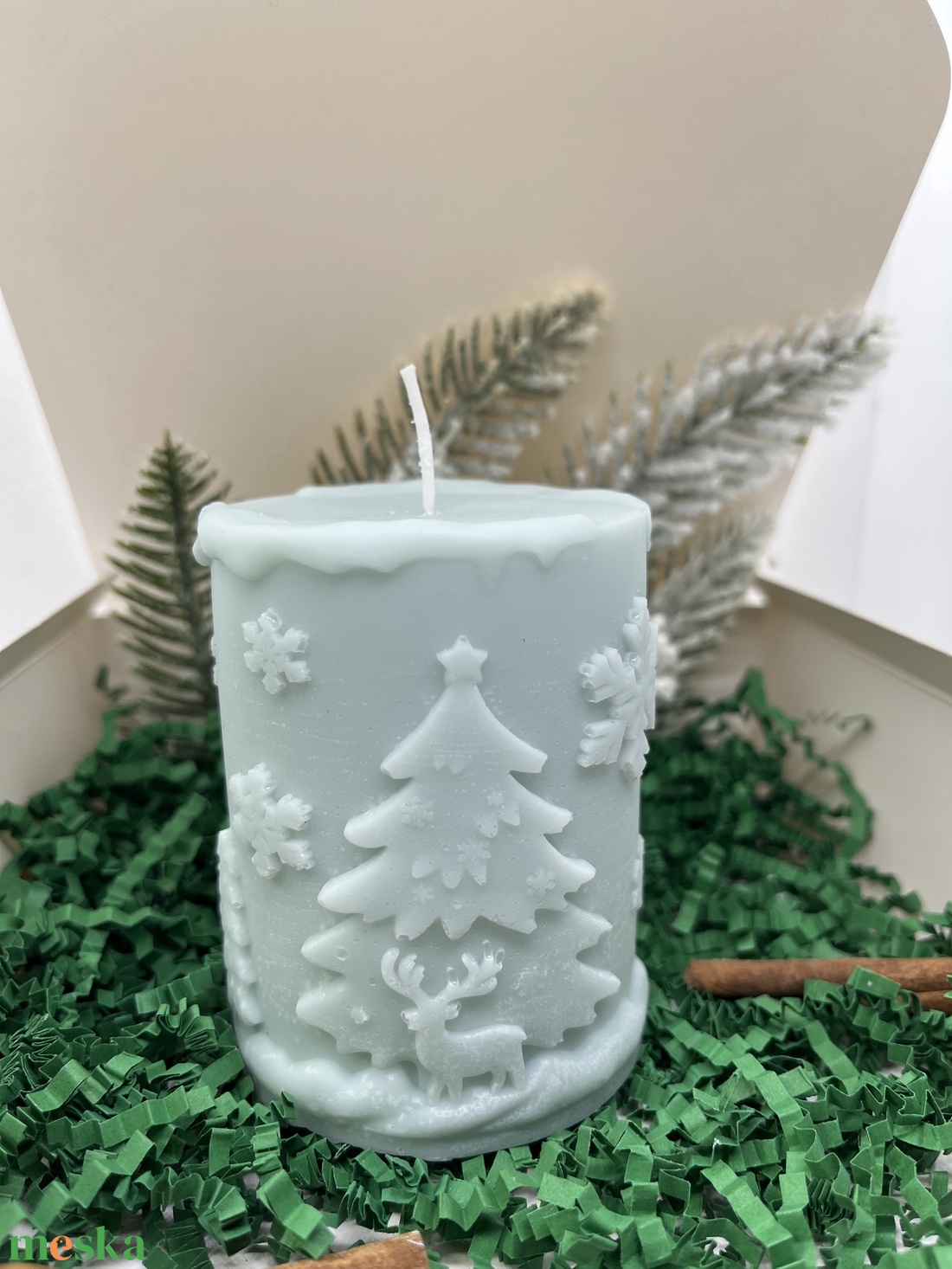 Rénszarvasos tömb gyertya- zöld  - karácsony - karácsonyi lakásdekoráció - karácsonyi illatgyertya, mécses - Meska.hu