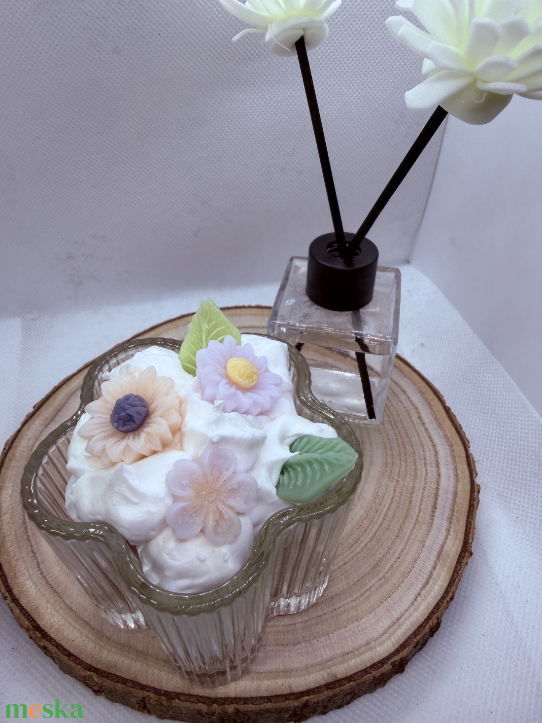 Apró virágos üveges d�szgyertya - piros alappal - otthon & életmód - gyertya, illat, aroma - gyertya - Meska.hu