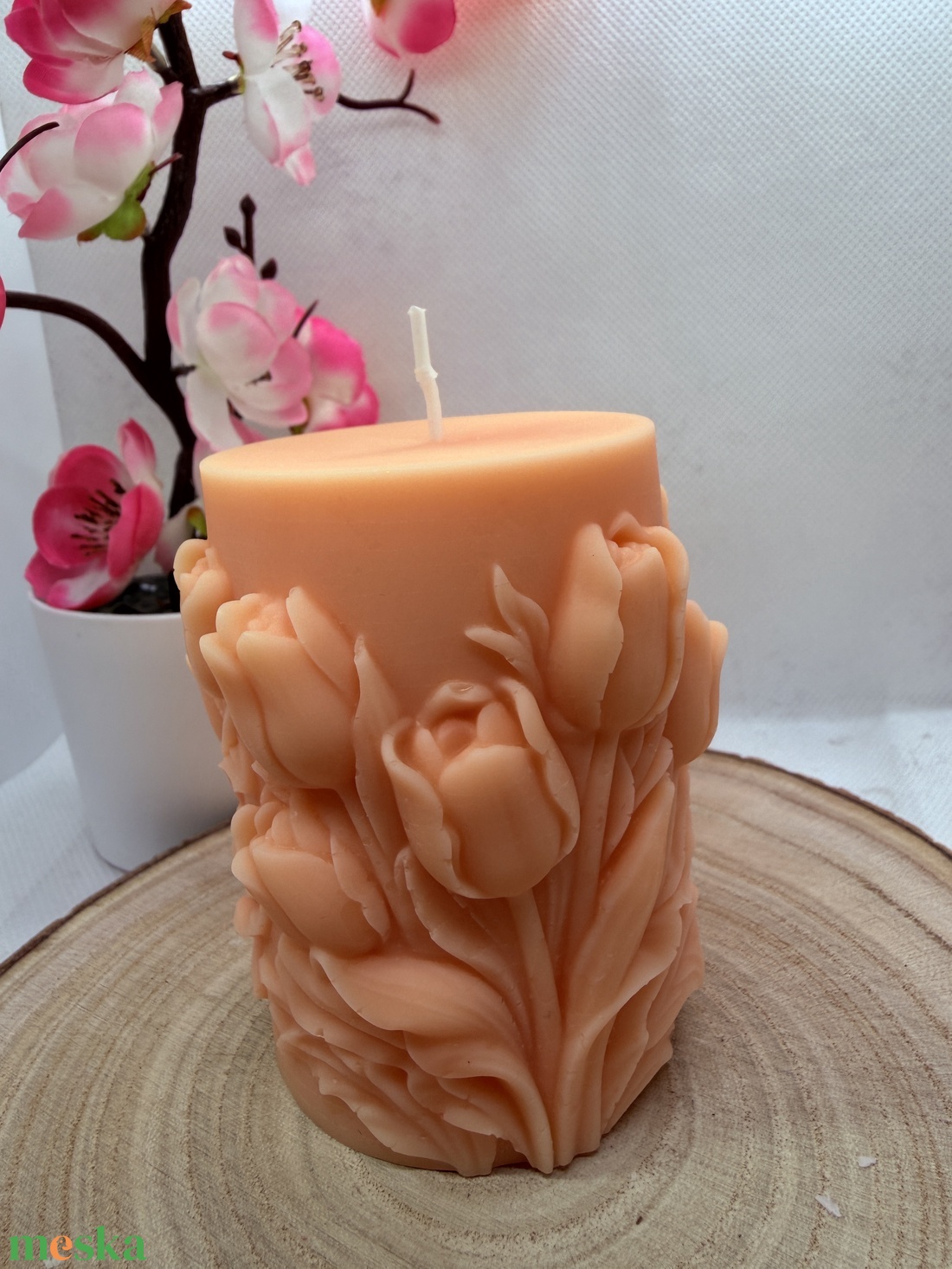 Kézműves tulipánmintás díszgyertya � barack színben - otthon & életmód - gyertya, illat, aroma - gyertya - Meska.hu