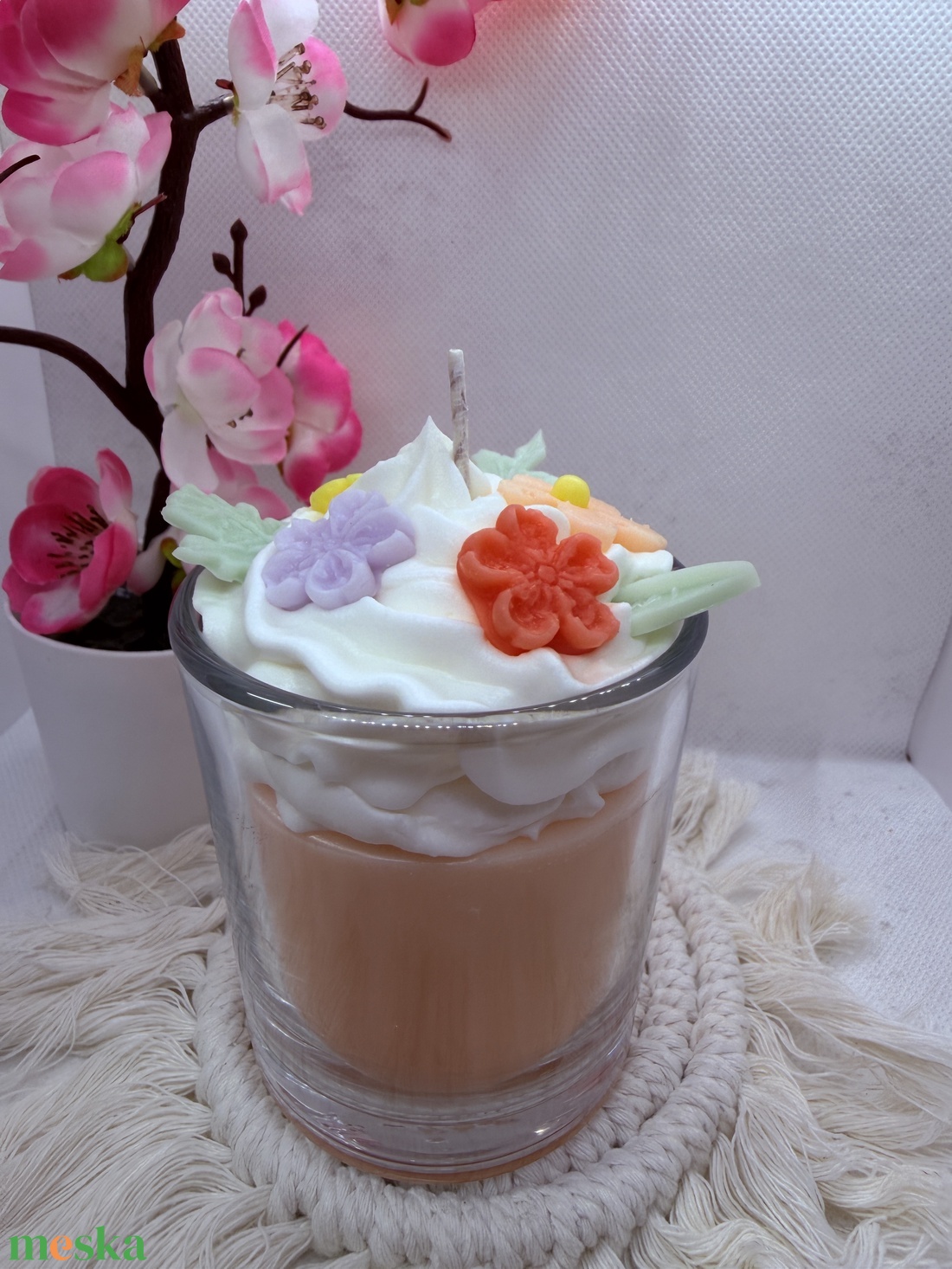 Apró virágos üveges d�szgyertya - barackvirág színben  - otthon & életmód - gyertya, illat, aroma - gyertya - Meska.hu