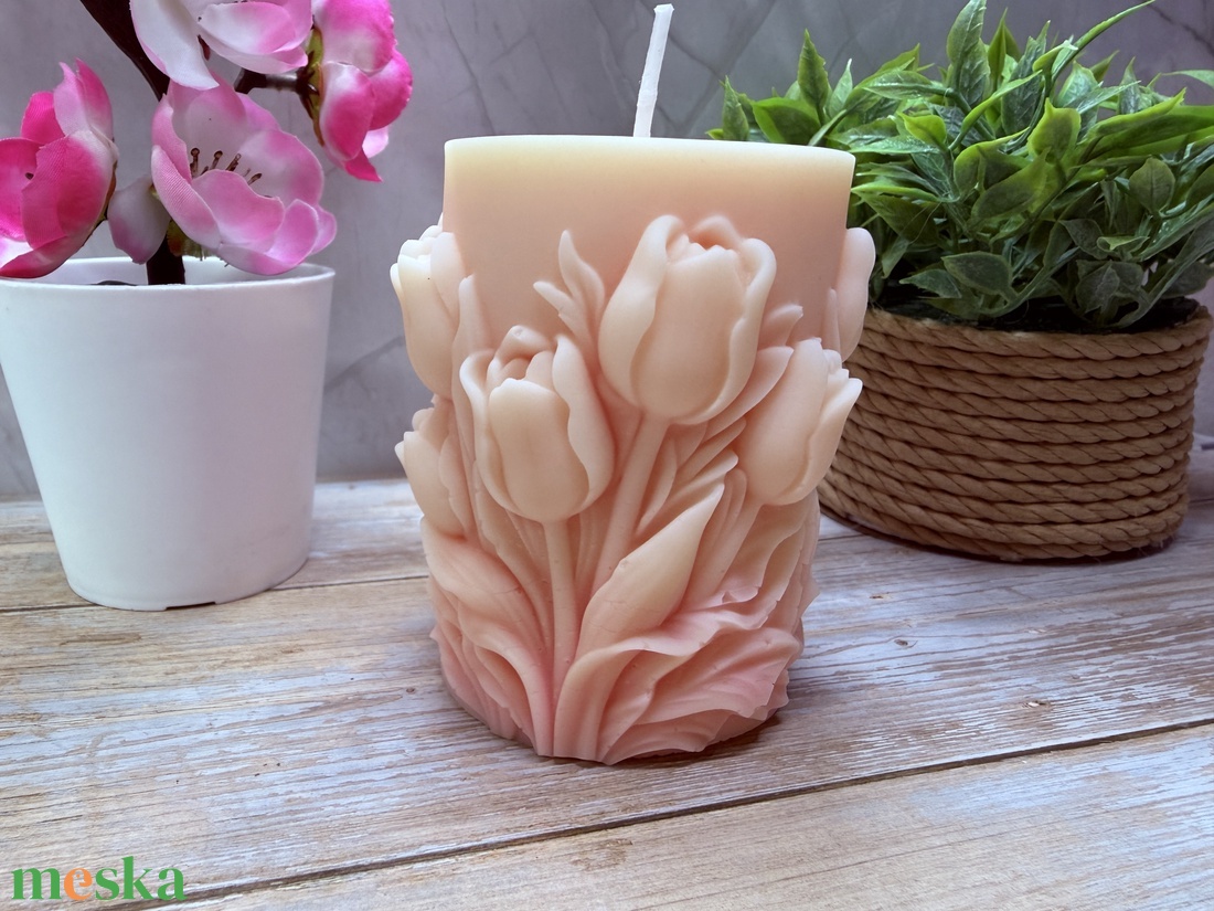 Kézműves tulipánmintás díszgyertya � rózsaszín átmenetes színben - otthon & életmód - gyertya, illat, aroma - gyertya - Meska.hu