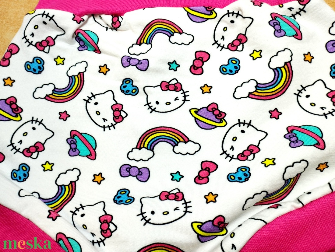 Monesz Hello Kitty  buborék rövidnadrág - baba - mama - babaruházat - baba nadrág - Meska.hu