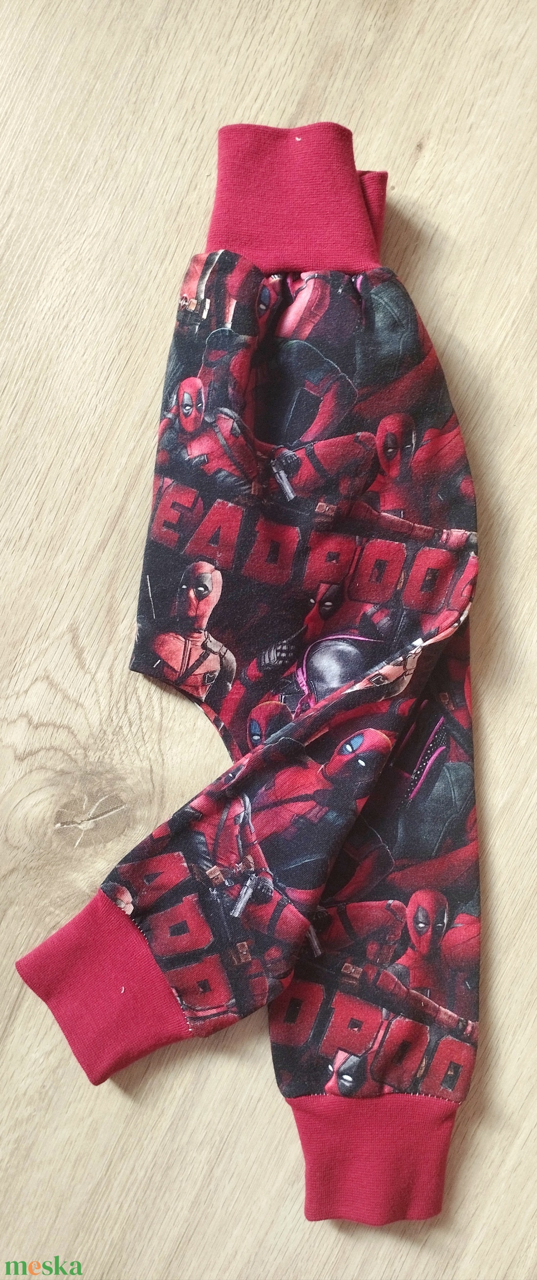 Monesz Deadpool hosszú nadrág  - baba - mama - babaruházat - baba nadrág - Meska.hu