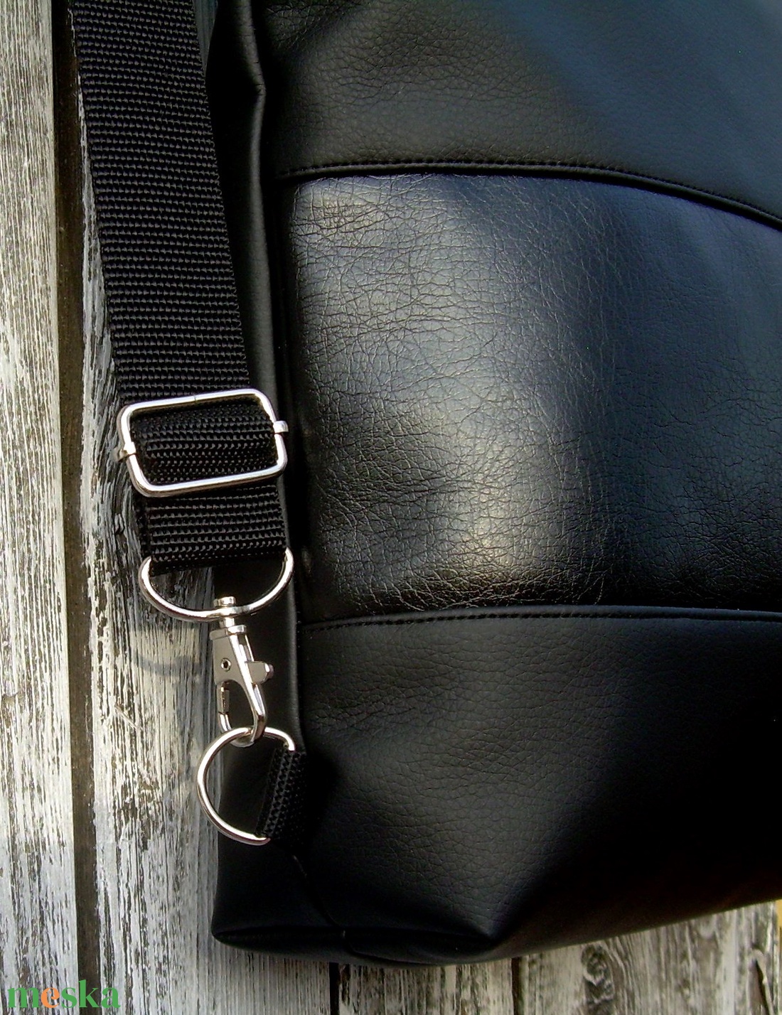 CITY BAG HÁTIZSÁK/OLDALTÁSKA : Fekete feketével - táska & tok - hátizsák - hátizsák - Meska.hu CITY BAG HÁTIZSÁK/OLDALTÁSKA : Fekete feketével - táska & tok - hátizsák - hátizsák - Meska.hu