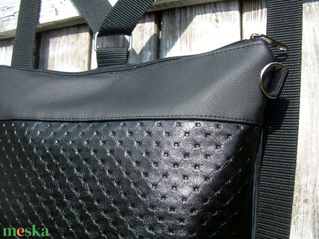 CITY BAG HÁTIZSÁK/OLDALTÁSKA : Fekete feketével 2. - táska & tok - hátizsák - hátizsák - Meska.hu CITY BAG HÁTIZSÁK/OLDALTÁSKA : Fekete feketével 2. - táska & tok - hátizsák - hátizsák - Meska.hu