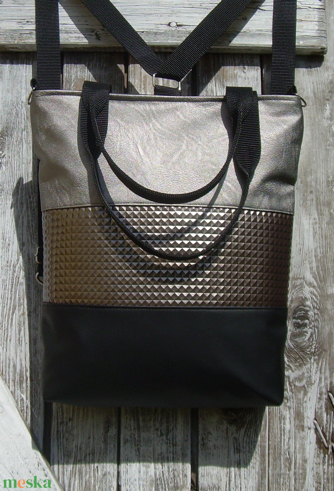 CITY BAG HÁTIZSÁK/OLDALTÁSKA/VÁLLTÁSKA : Metálos elegancia 2. - táska & tok - hátizsák - hátizsák - Meska.hu CITY BAG HÁTIZSÁK/OLDALTÁSKA/VÁLLTÁSKA : Metálos elegancia 2. - táska & tok - hátizsák - hátizsák - Meska.hu
