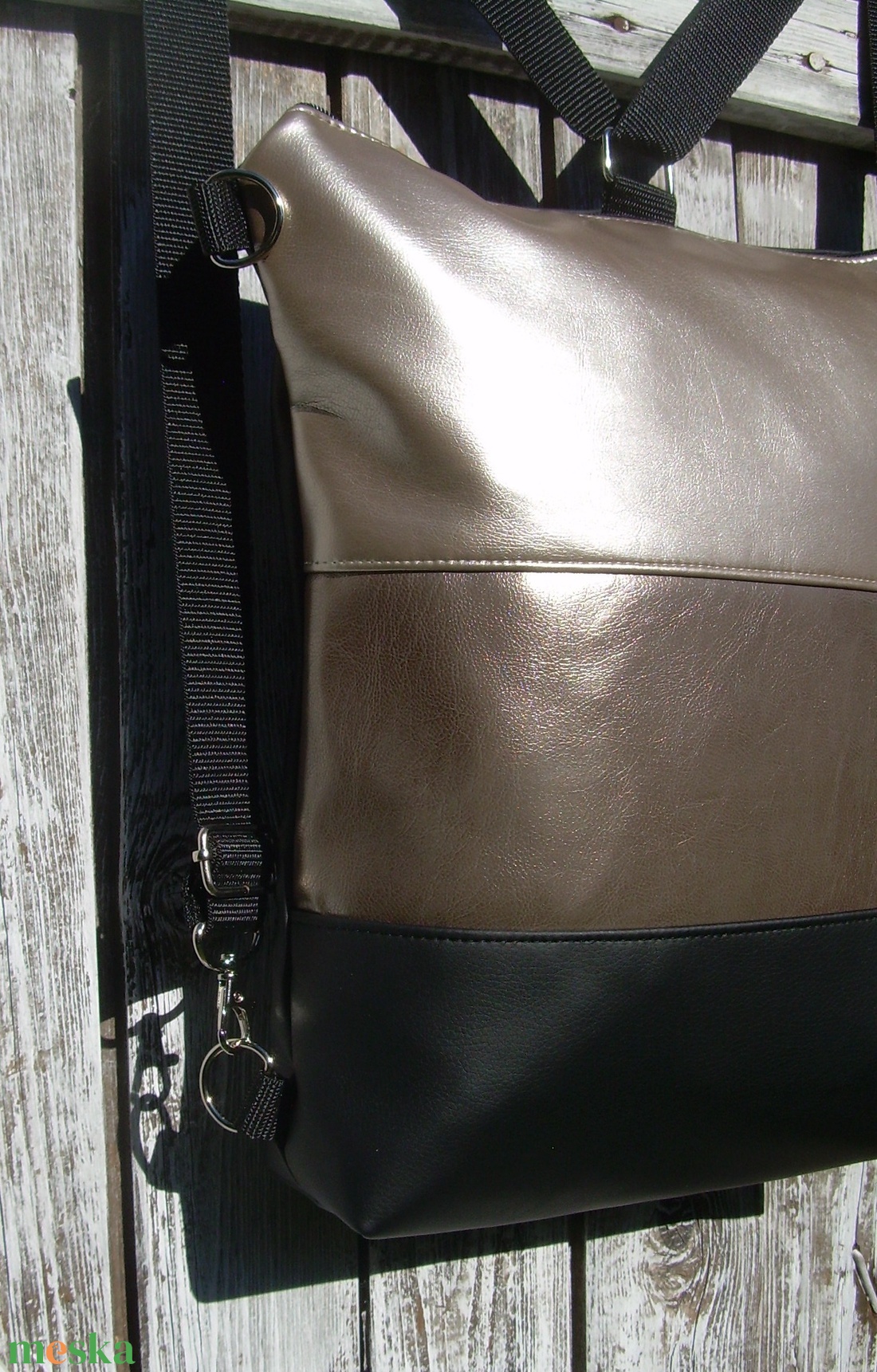 CITY BAG HÁTIZSÁK/OLDALTÁSKA : Metálos elegancia 3. - táska & tok - hátizsák - hátizsák - Meska.hu CITY BAG HÁTIZSÁK/OLDALTÁSKA : Metálos elegancia 3. - táska & tok - hátizsák - hátizsák - Meska.hu