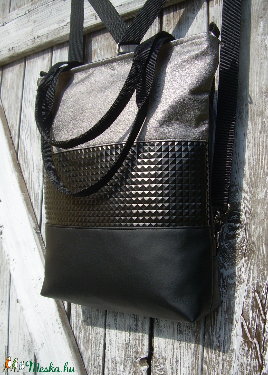 CITY BAG HÁTIZSÁK/OLDALTÁSKA/VÁLLTÁSKA : Metálos elegancia 11. - táska & tok - hátizsák - hátizsák - Meska.hu CITY BAG HÁTIZSÁK/OLDALTÁSKA/VÁLLTÁSKA : Metálos elegancia 11. - táska & tok - hátizsák - hátizsák - Meska.hu