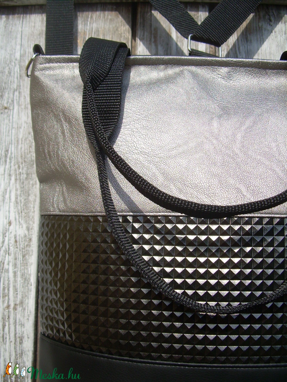 CITY BAG HÁTIZSÁK/OLDALTÁSKA/VÁLLTÁSKA : Metálos elegancia 11. - táska & tok - hátizsák - hátizsák - Meska.hu CITY BAG HÁTIZSÁK/OLDALTÁSKA/VÁLLTÁSKA : Metálos elegancia 11. - táska & tok - hátizsák - hátizsák - Meska.hu