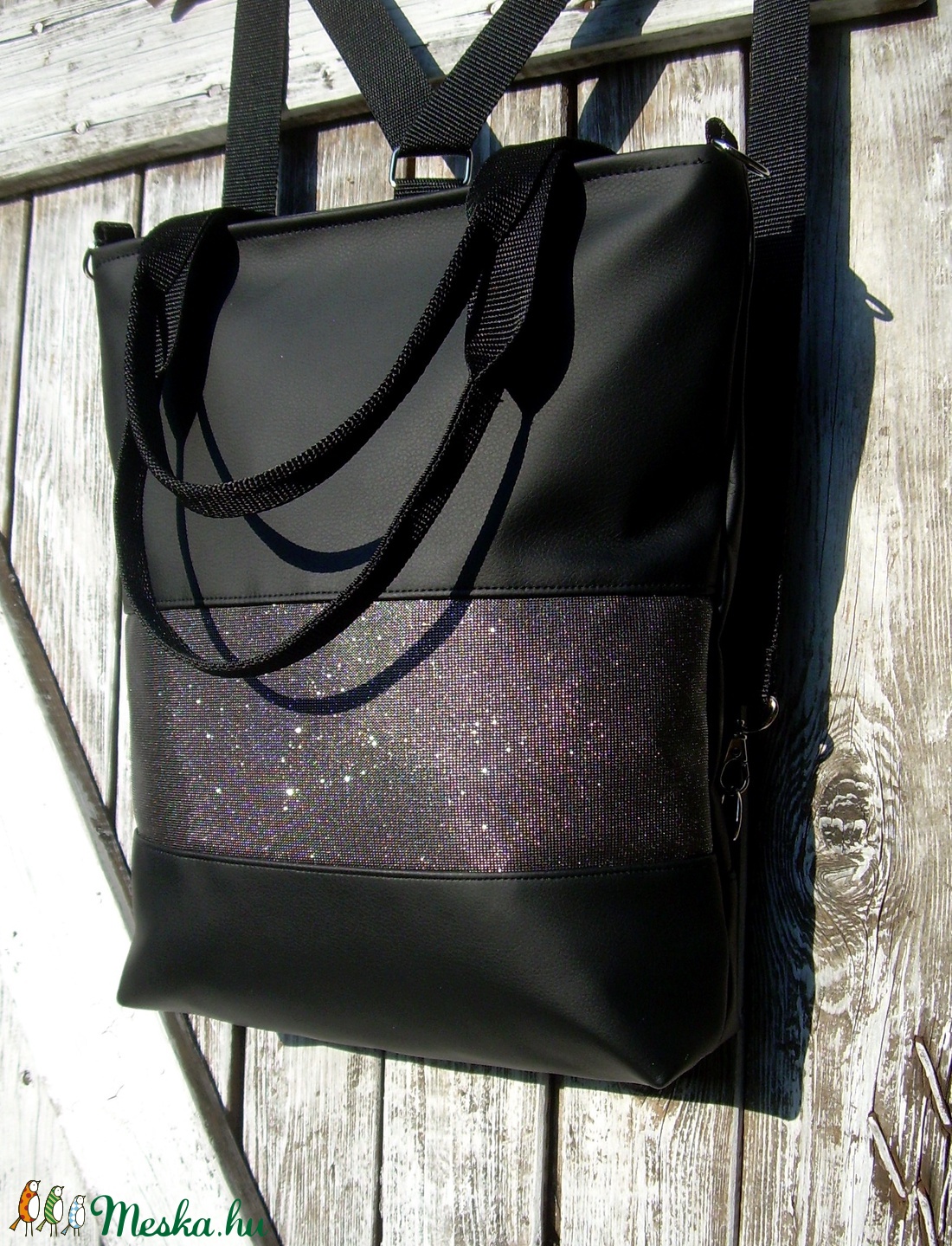 CITY BAG HÁTIZSÁK/OLDALTÁSKA/VÁLLTÁSKA : Fekete elegancia csillogó szürkével - táska & tok - hátizsák - hátizsák - Meska.hu CITY BAG HÁTIZSÁK/OLDALTÁSKA/VÁLLTÁSKA : Fekete elegancia csillogó szürkével - táska & tok - hátizsák - hátizsák - Meska.hu