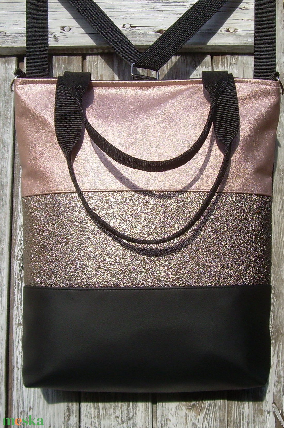 CITY BAG HÁTIZSÁK/OLDALTÁSKA/VÁLLTÁSKA : Metálos elegancia lazac rózsaszínnel 2. - - Meska.hu CITY BAG HÁTIZSÁK/OLDALTÁSKA/VÁLLTÁSKA : Metálos elegancia lazac rózsaszínnel 2. - - Meska.hu