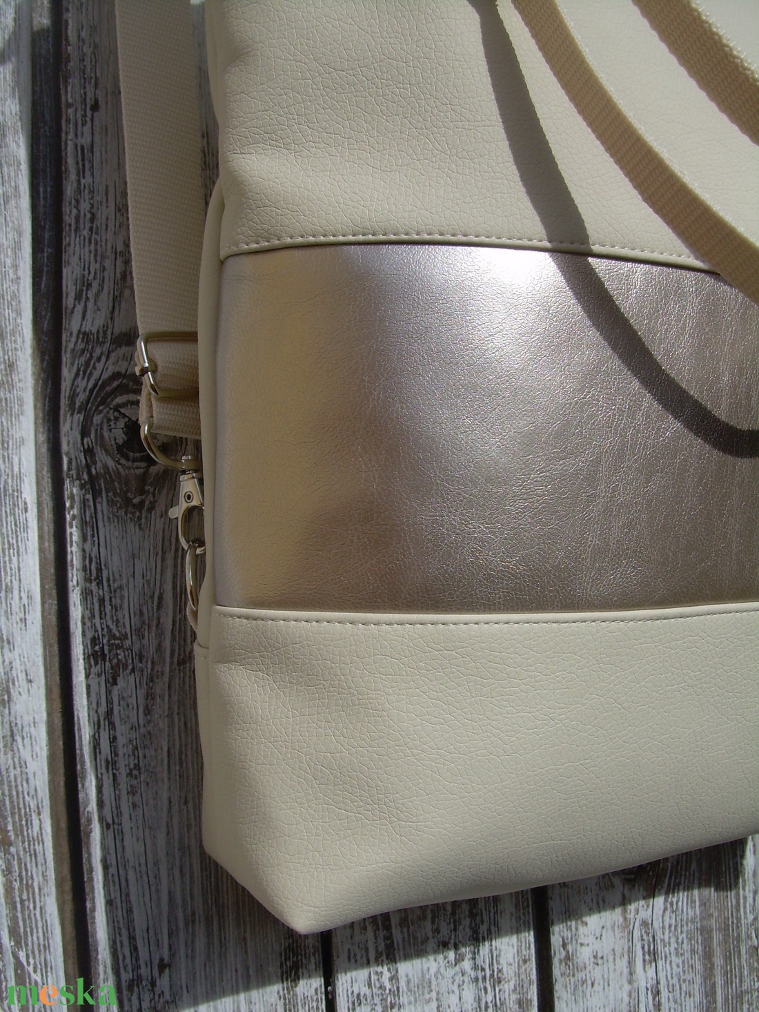 CITY BAG HÁTIZSÁK/OLDALTÁSKA/VÁLLTÁSKA : Nyári elegancia metálos fényű bőrrel - táska & tok - hátizsák - hátizsák - Meska.hu CITY BAG HÁTIZSÁK/OLDALTÁSKA/VÁLLTÁSKA : Nyári elegancia metálos fényű bőrrel - táska & tok - hátizsák - hátizsák - Meska.hu