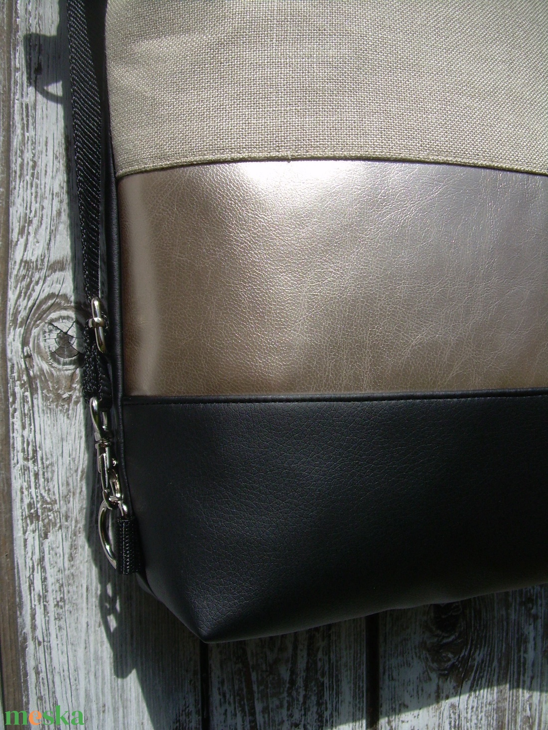 CITY BAG HÁTIZSÁK/OLDALTÁSKA : Metálos elegancia lenvászonnal - táska & tok - variálható táska - Meska.hu CITY BAG HÁTIZSÁK/OLDALTÁSKA : Metálos elegancia lenvászonnal - táska & tok - variálható táska - Meska.hu