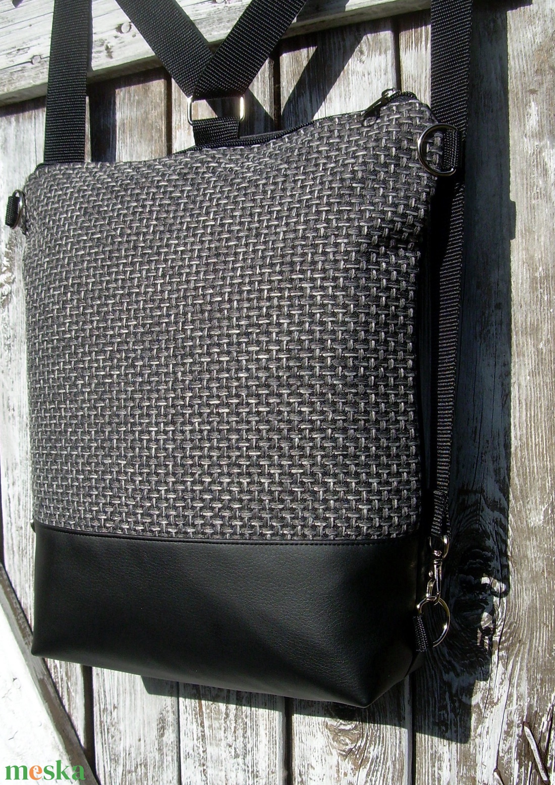 CITY BAG HÁTIZSÁK/OLDALTÁSKA : Fekete bőr szövettel 2. - táska & tok - variálható táska - Meska.hu CITY BAG HÁTIZSÁK/OLDALTÁSKA : Fekete bőr szövettel 2. - táska & tok - variálható táska - Meska.hu
