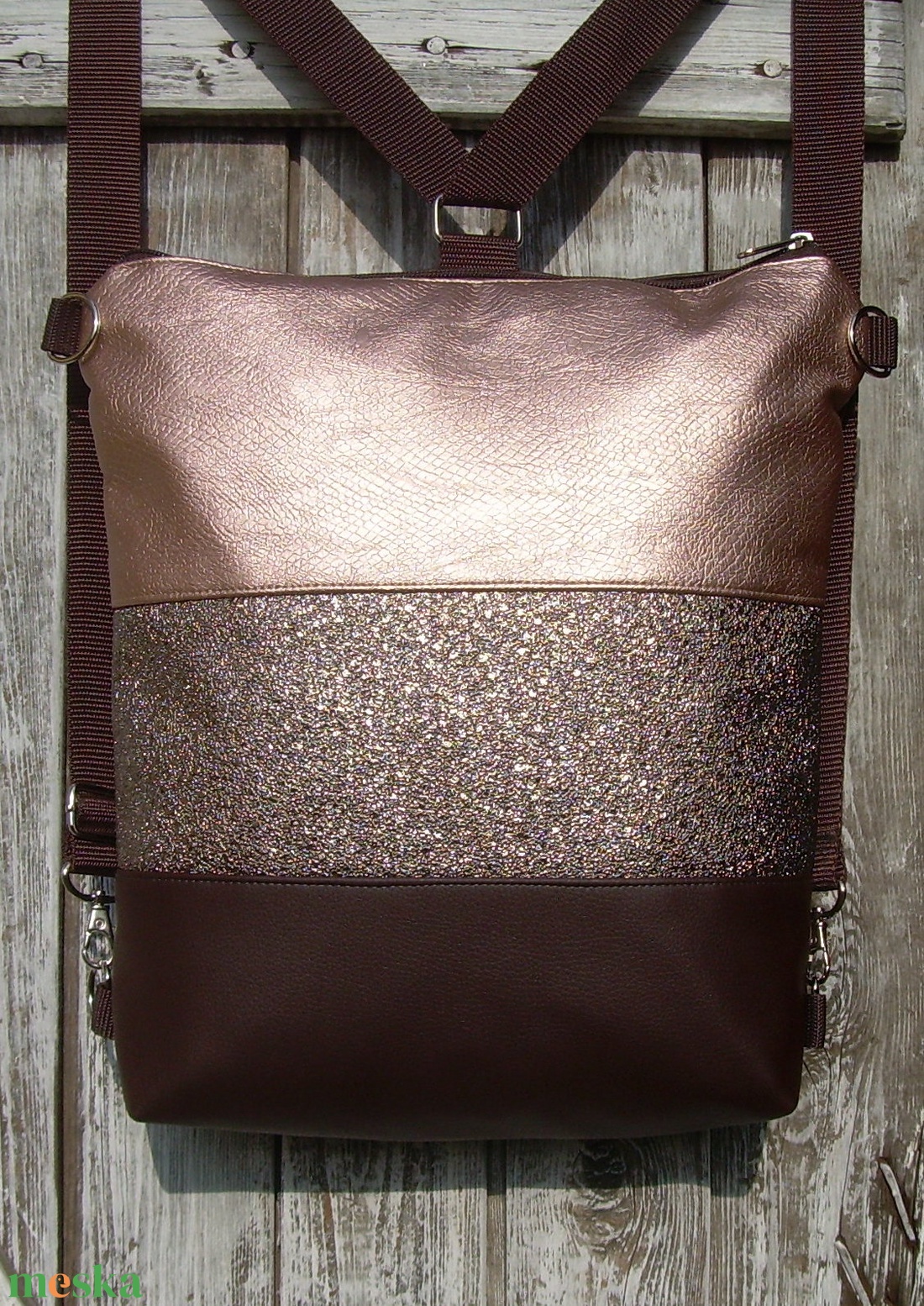 CITY BAG HÁTIZSÁK/OLDALTÁSKA : Metálos elegancia barnával és lazac rózsaszínnel - táska & tok - hátizsák - hátizsák - Meska.hu CITY BAG HÁTIZSÁK/OLDALTÁSKA : Metálos elegancia barnával és lazac rózsaszínnel - táska & tok - hátizsák - hátizsák - Meska.hu