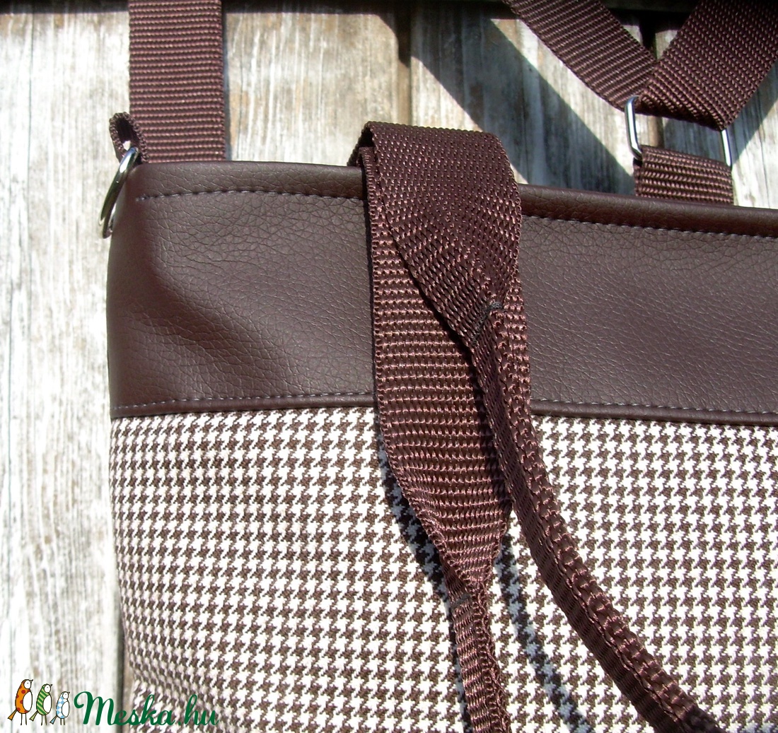 CITY BAG HÁTIZSÁK/OLDALTÁSKA/VÁLLTÁSKA : Barna bőr tyúkláb mintás szövettel - táska & tok - hátizsák - hátizsák - Meska.hu CITY BAG HÁTIZSÁK/OLDALTÁSKA/VÁLLTÁSKA : Barna bőr tyúkláb mintás szövettel - táska & tok - hátizsák - hátizsák - Meska.hu