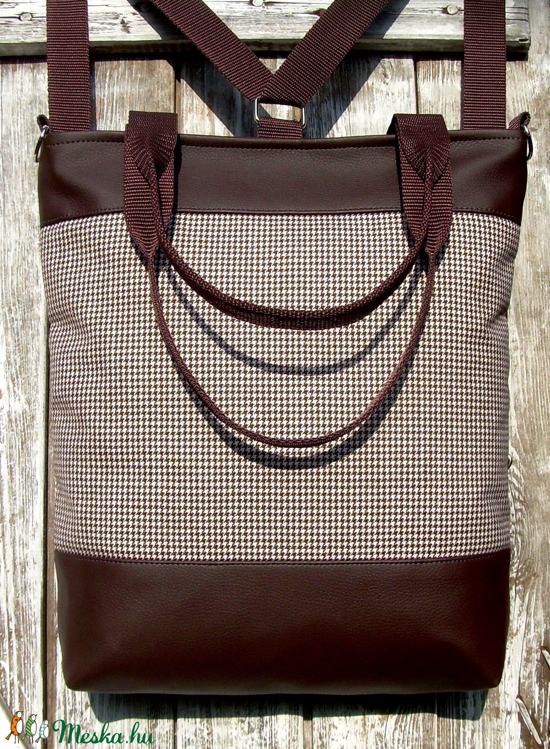 CITY BAG HÁTIZSÁK/OLDALTÁSKA/VÁLLTÁSKA : Barna bőr tyúkláb mintás szövettel - táska & tok - hátizsák - hátizsák - Meska.hu CITY BAG HÁTIZSÁK/OLDALTÁSKA/VÁLLTÁSKA : Barna bőr tyúkláb mintás szövettel - táska & tok - hátizsák - hátizsák - Meska.hu