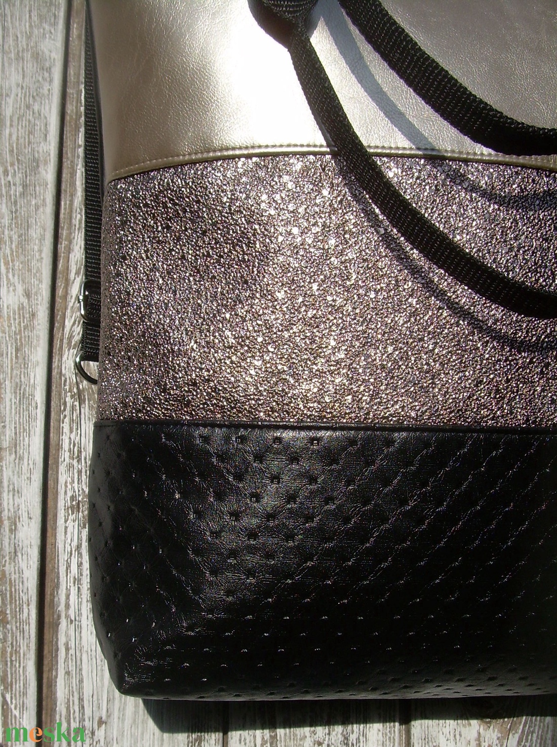 CITY BAG HÁTIZSÁK/OLDALTÁSKA/VÁLLTÁSKA : Csillogó elegancia 2 - táska & tok - hátizsák - hátizsák - Meska.hu CITY BAG HÁTIZSÁK/OLDALTÁSKA/VÁLLTÁSKA : Csillogó elegancia 2 - táska & tok - hátizsák - hátizsák - Meska.hu