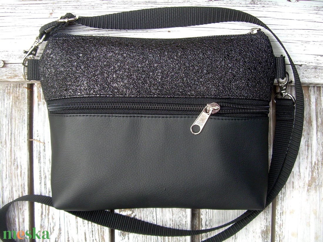 MINI CITY BAG : Elegáns fekete 2. - táska & tok - kézitáska & válltáska - vállon átvethető táska - Meska.hu MINI CITY BAG : Elegáns fekete 2. - táska & tok - kézitáska & válltáska - vállon átvethető táska - Meska.hu