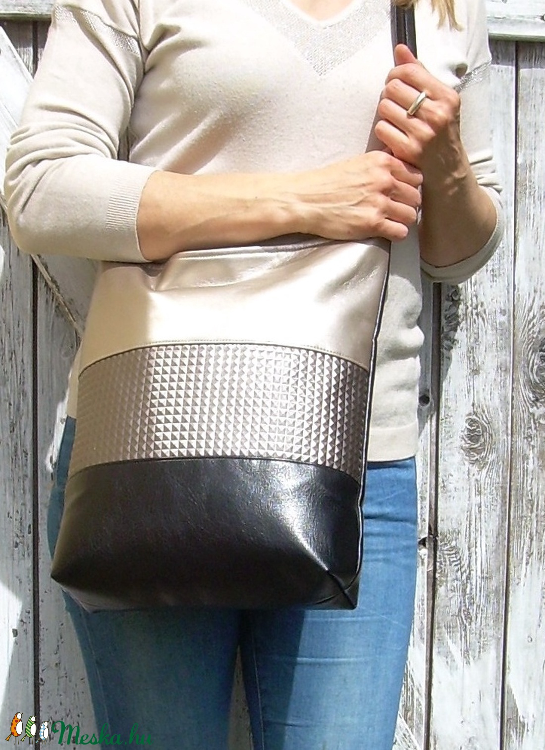 CITY BAG OLDALTÁSKA: Metálos elegancia másképp - táska & tok - kézitáska & válltáska - válltáska - Meska.hu CITY BAG OLDALTÁSKA: Metálos elegancia másképp - táska & tok - kézitáska & válltáska - válltáska - Meska.hu