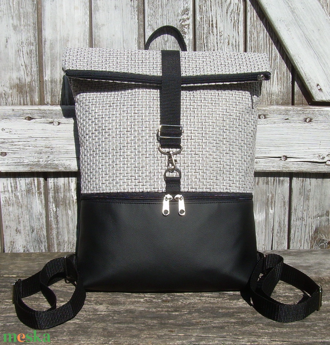 ROLL TOP CITY BAG : Variációk fekete bőrre és szövetre 2. - táska & tok - hátizsák - roll top hátizsák - Meska.hu ROLL TOP CITY BAG : Variációk fekete bőrre és szövetre 2. - táska & tok - hátizsák - roll top hátizsák - Meska.hu