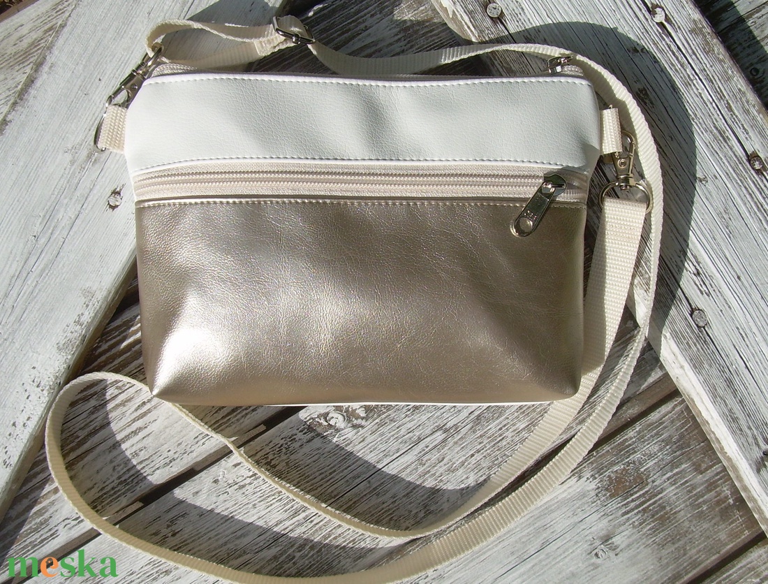 MINI CITY BAG : Nyári elegancia metálos bőrrel - táska & tok - kézitáska & válltáska - vállon átvethető táska - Meska.hu MINI CITY BAG : Nyári elegancia metálos bőrrel - táska & tok - kézitáska & válltáska - vállon átvethető táska - Meska.hu