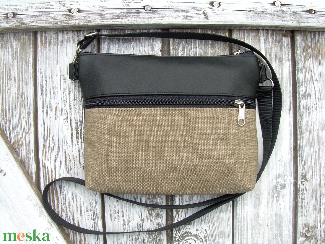 MINI CITY BAG/ÖVTÁSKA :Variációk fekete bőrre canvas vászonnal - táska & tok - övtáska - Meska.hu MINI CITY BAG/ÖVTÁSKA :Variációk fekete bőrre canvas vászonnal - táska & tok - övtáska - Meska.hu