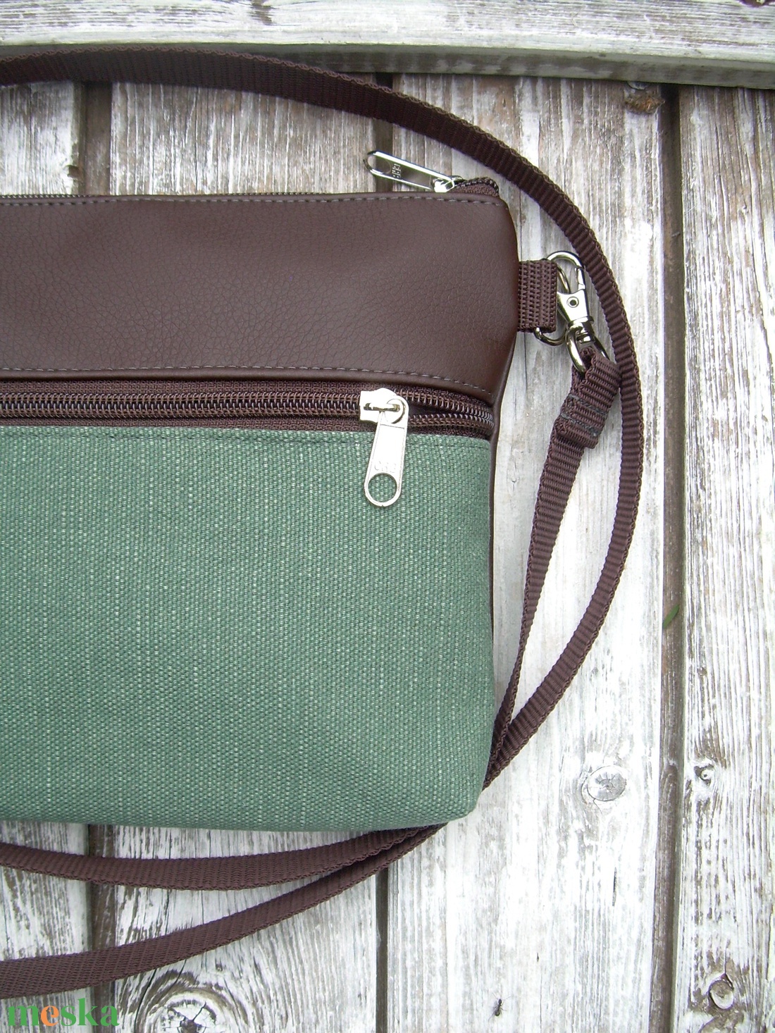 MINI CITY BAG/ÖVTÁSKA : Barna bőr zöld canvas vászonnal - táska & tok - övtáska - Meska.hu MINI CITY BAG/ÖVTÁSKA : Barna bőr zöld canvas vászonnal - táska & tok - övtáska - Meska.hu