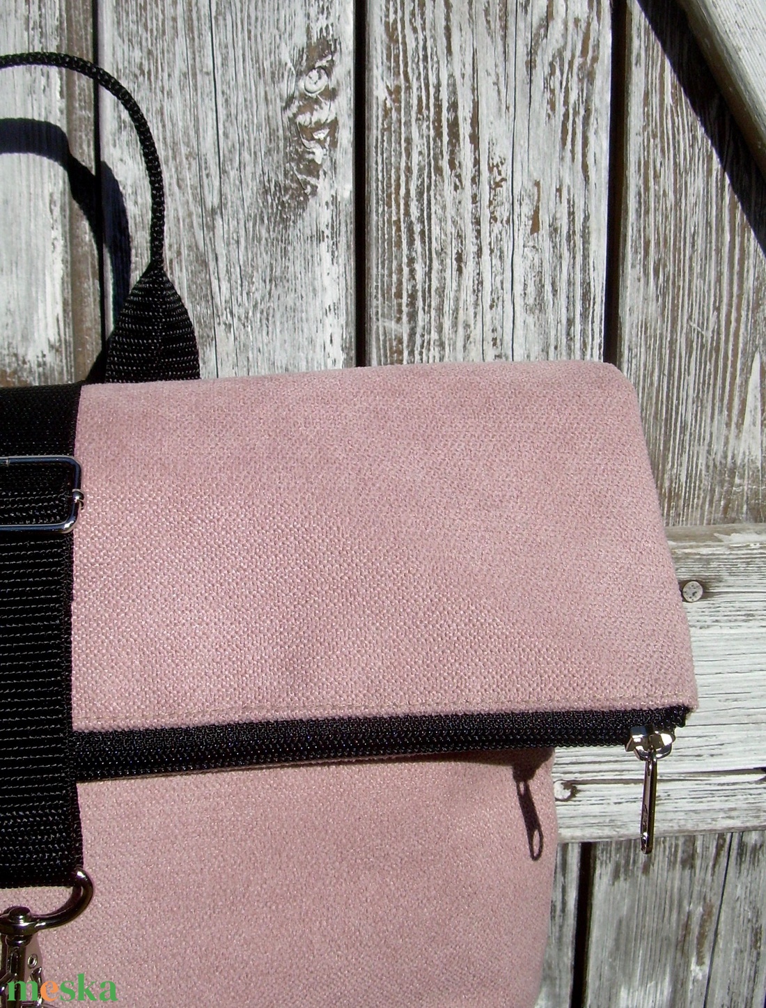 ROLL TOP CITY BAG : Variációk feketére rózsaszínnel - táska & tok - hátizsák - roll top hátizsák - Meska.hu ROLL TOP CITY BAG : Variációk feketére rózsaszínnel - táska & tok - hátizsák - roll top hátizsák - Meska.hu