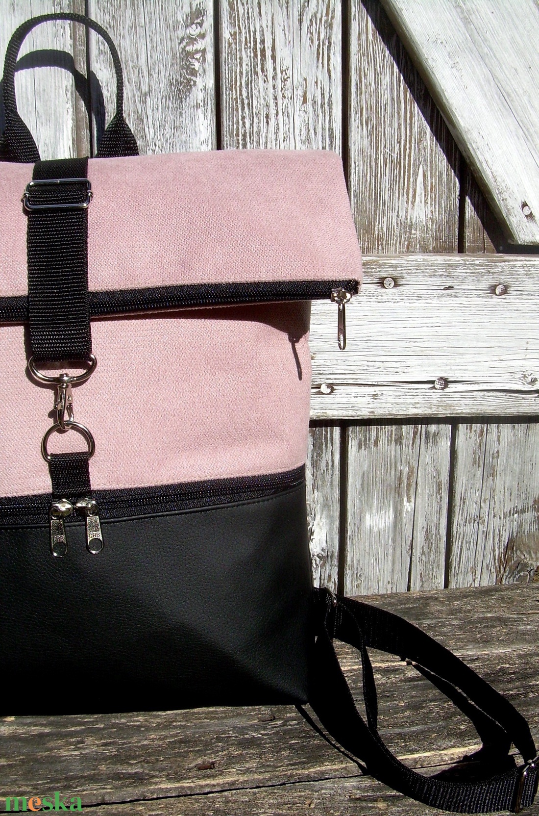 ROLL TOP CITY BAG : Variációk feketére rózsaszínnel - táska & tok - hátizsák - roll top hátizsák - Meska.hu ROLL TOP CITY BAG : Variációk feketére rózsaszínnel - táska & tok - hátizsák - roll top hátizsák - Meska.hu