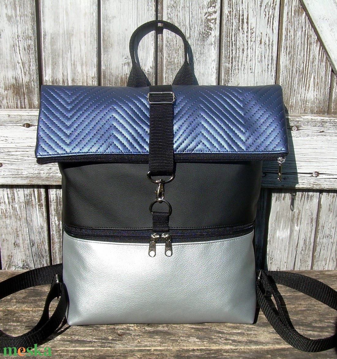 ROLL TOP CITY BAG : Metálos elegancia kékkel és ezüsttel - táska & tok - hátizsák - roll top hátizsák - Meska.hu ROLL TOP CITY BAG : Metálos elegancia kékkel és ezüsttel - táska & tok - hátizsák - roll top hátizsák - Meska.hu