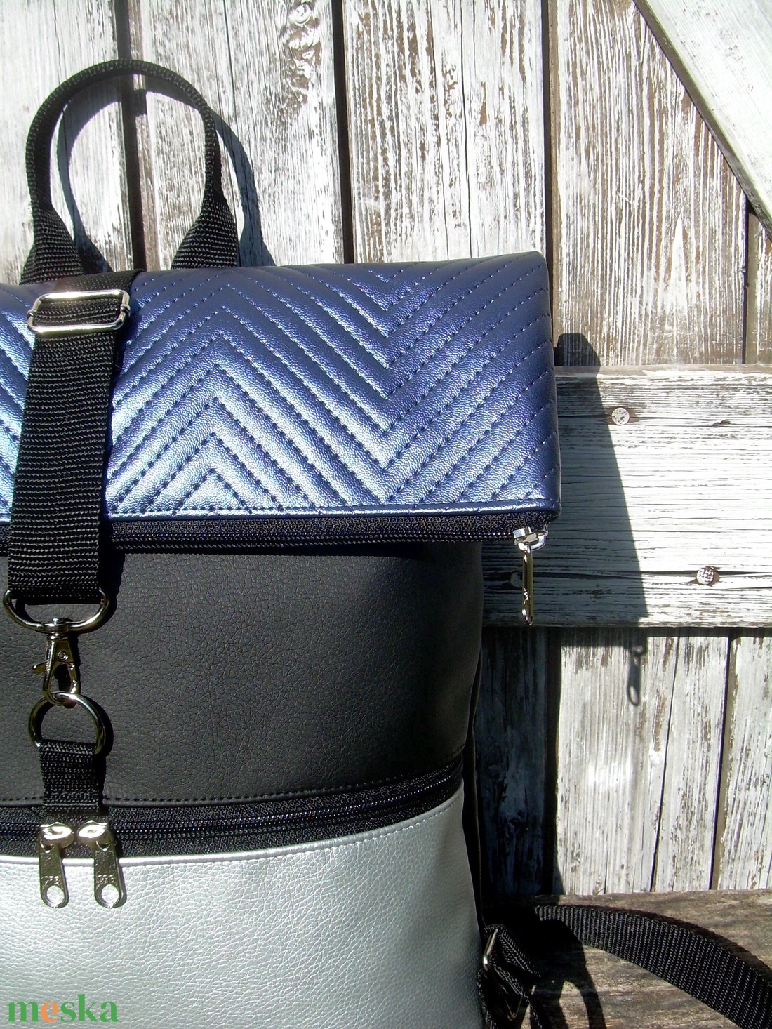 ROLL TOP CITY BAG : Metálos elegancia kékkel és ezüsttel - táska & tok - hátizsák - roll top hátizsák - Meska.hu ROLL TOP CITY BAG : Metálos elegancia kékkel és ezüsttel - táska & tok - hátizsák - roll top hátizsák - Meska.hu