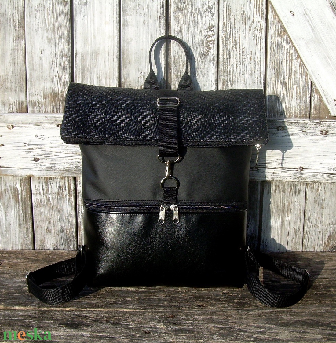 ROLL TOP CITY BAG :Elegáns fekete másképp - táska & tok - hátizsák - roll top hátizsák - Meska.hu ROLL TOP CITY BAG :Elegáns fekete másképp - táska & tok - hátizsák - roll top hátizsák - Meska.hu