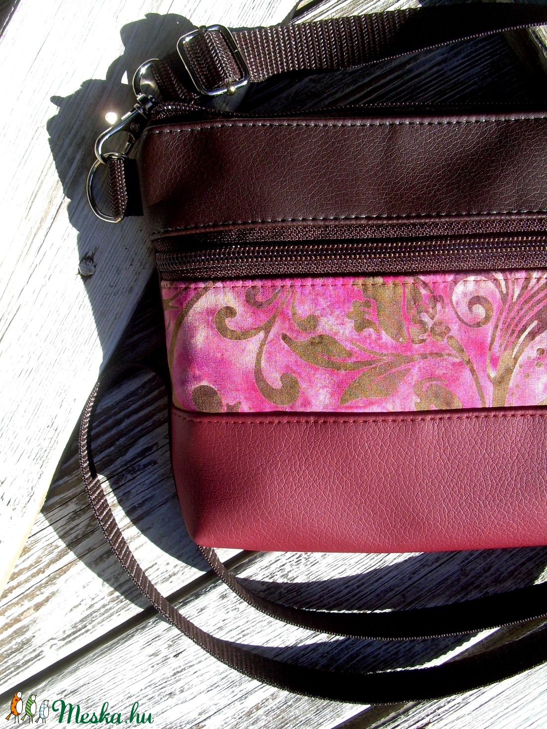 AKCIÓ!-KÉSZLETEN!- MINI CITY BAG/ÖVTÁSKA : Variációk batikra barna és bordó bőrrel 4. - táska & tok - övtáska - Meska.hu AKCIÓ!-KÉSZLETEN!- MINI CITY BAG/ÖVTÁSKA : Variációk batikra barna és bordó bőrrel 4. - táska & tok - övtáska - Meska.hu