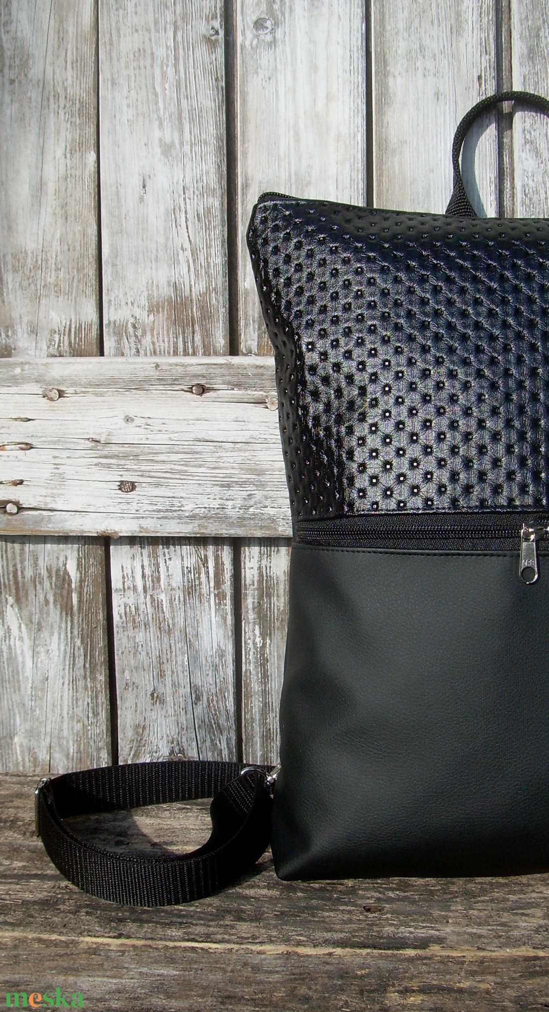 CITY BAG HÁTIZSÁK/LAPTOPTÁSKA/OLDALTÁSKA : Variációk feketére - táska & tok - hátizsák - hátizsák - Meska.hu CITY BAG HÁTIZSÁK/LAPTOPTÁSKA/OLDALTÁSKA : Variációk feketére - táska & tok - hátizsák - hátizsák - Meska.hu