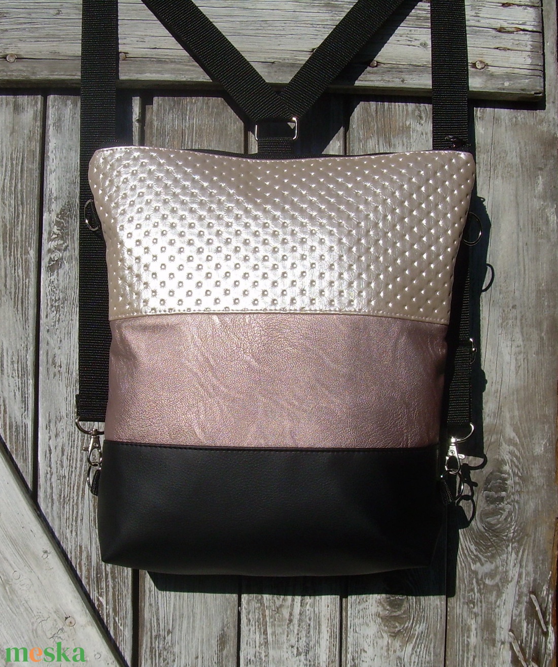 CITY BAG HÁTIZSÁK/OLDALTÁSKA : Metálos elegancia 4. - táska & tok - hátizsák - hátizsák - Meska.hu CITY BAG HÁTIZSÁK/OLDALTÁSKA : Metálos elegancia 4. - táska & tok - hátizsák - hátizsák - Meska.hu