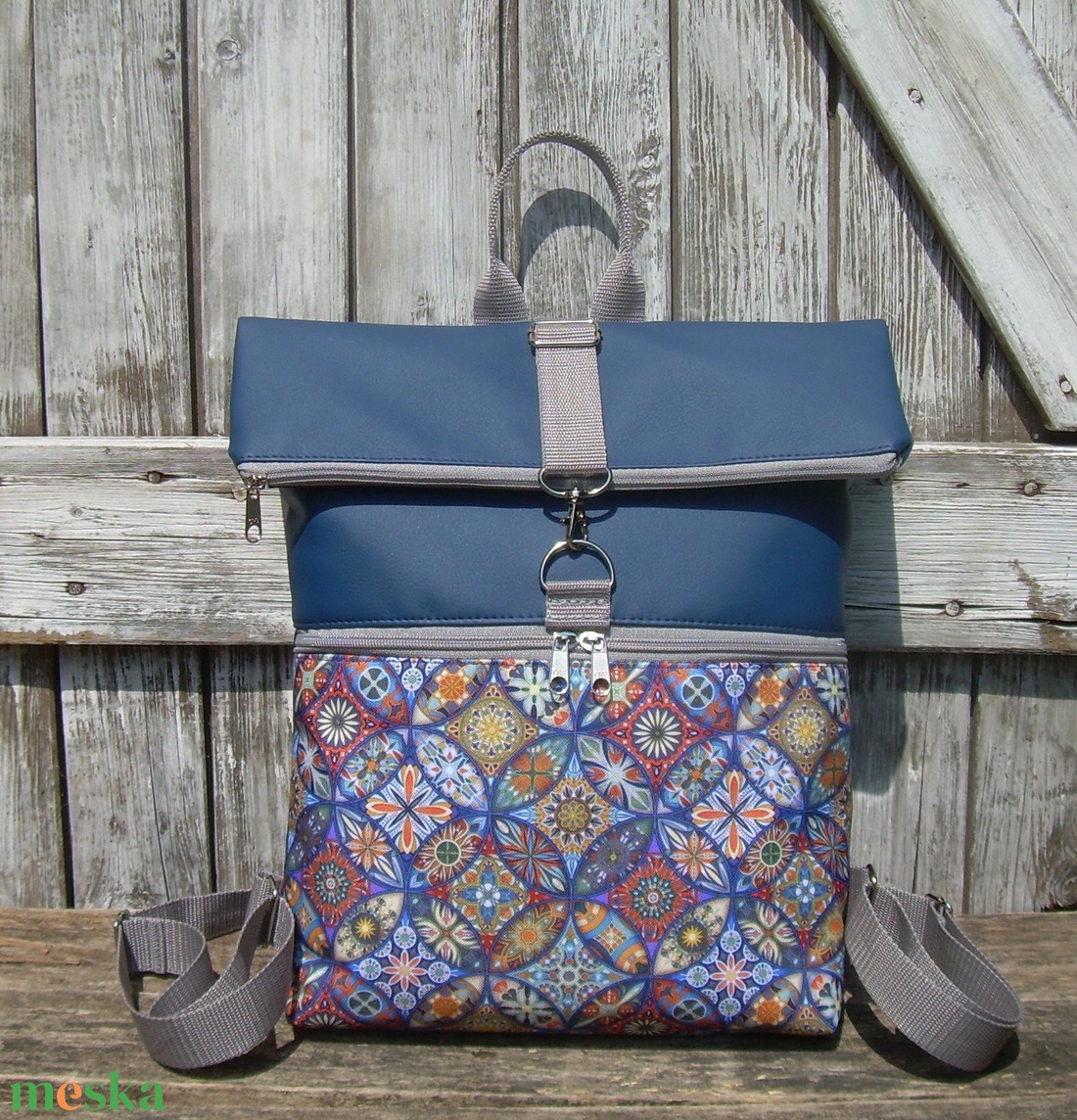 VÍZÁLLÓ ROLL TOP CITY BAG : Variációk kék bőrre és mandalára - táska & tok - hátizsák - roll top hátizsák - Meska.hu VÍZÁLLÓ ROLL TOP CITY BAG : Variációk kék bőrre és mandalára - táska & tok - hátizsák - roll top hátizsák - Meska.hu