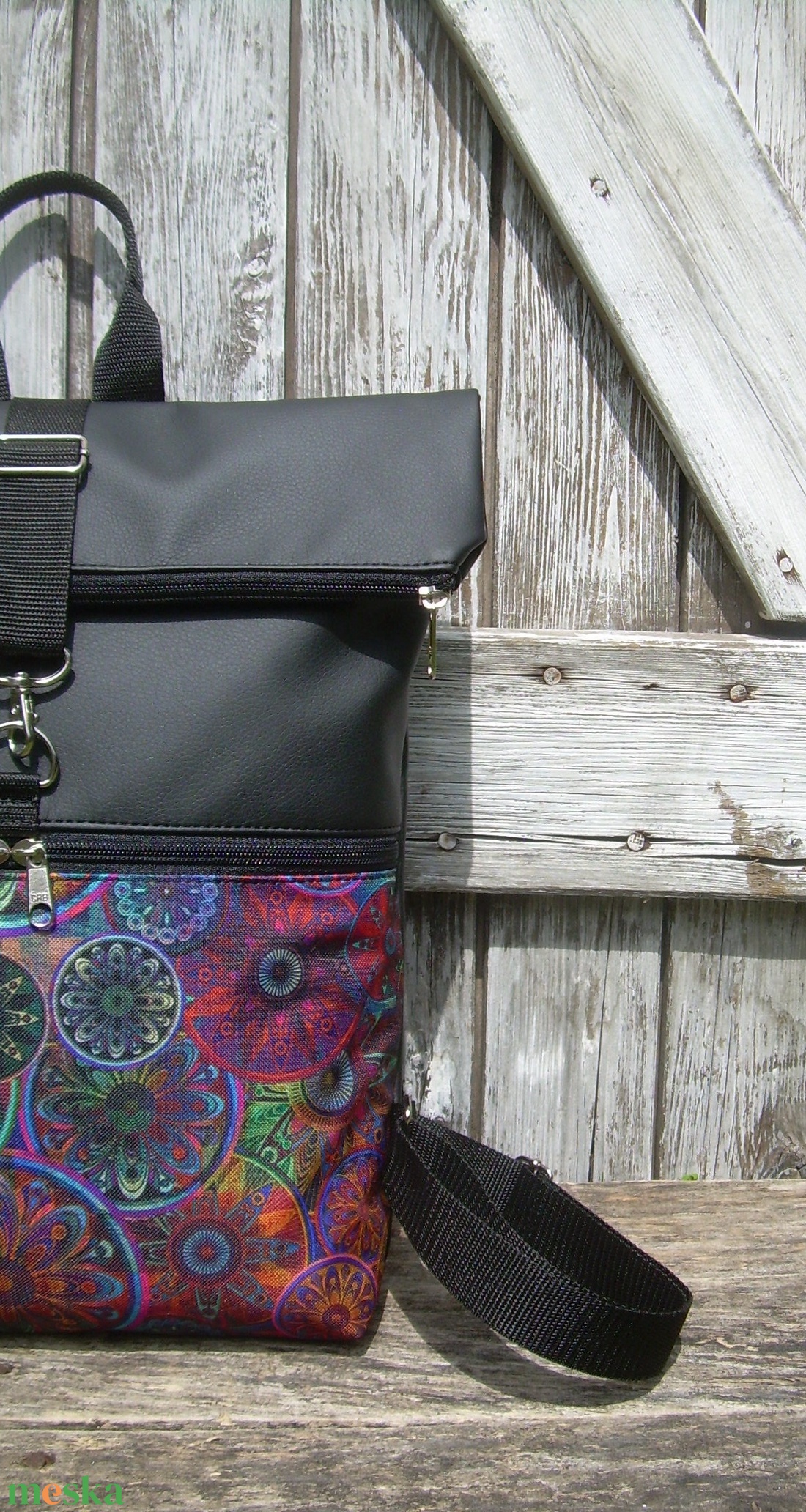 VÍZÁLLÓ ROLL TOP CITY BAG : Variációk fekete bőrre és mandalára - táska & tok - hátizsák - roll top hátizsák - Meska.hu VÍZÁLLÓ ROLL TOP CITY BAG : Variációk fekete bőrre és mandalára - táska & tok - hátizsák - roll top hátizsák - Meska.hu
