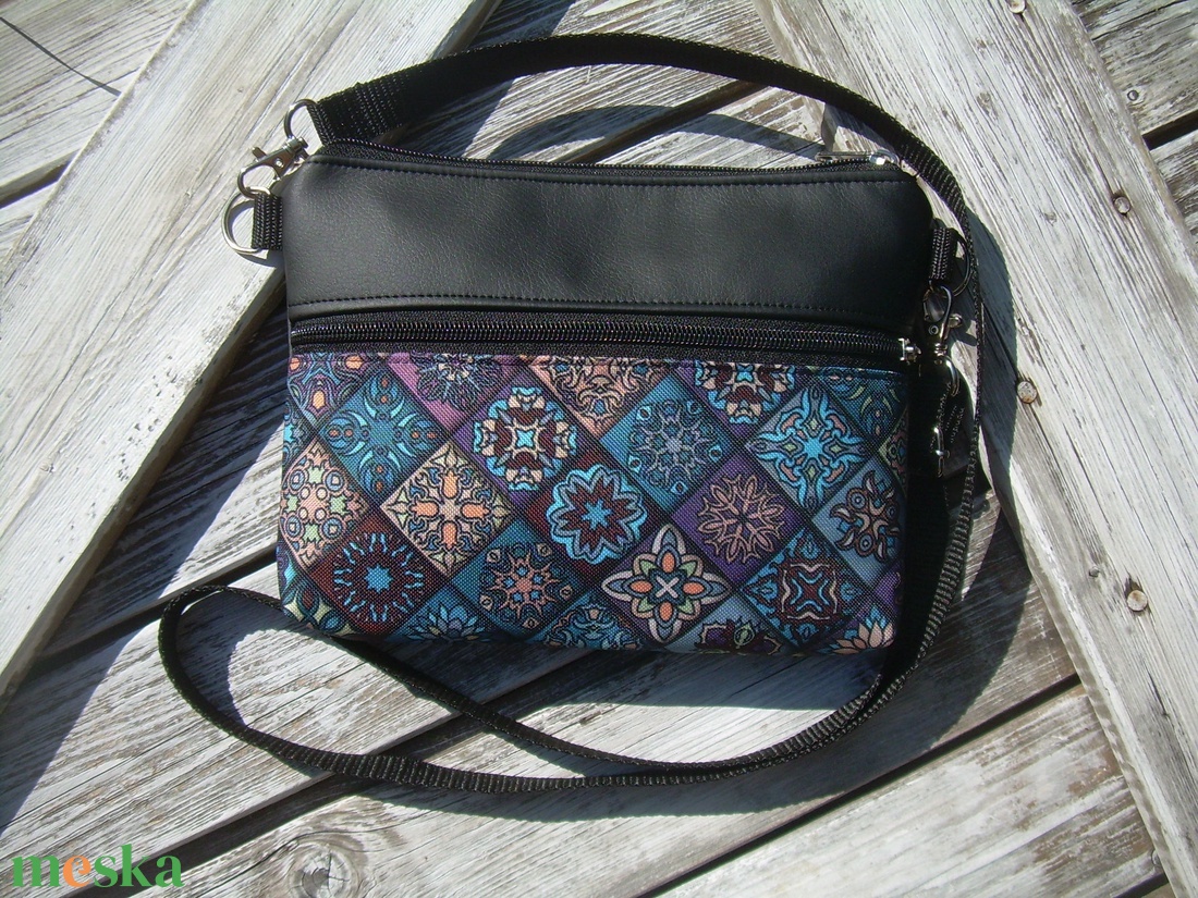 MINI CITY BAG/ÖVTÁSKA : Variációk csempe mintára - táska & tok - övtáska - Meska.hu MINI CITY BAG/ÖVTÁSKA : Variációk csempe mintára - táska & tok - övtáska - Meska.hu