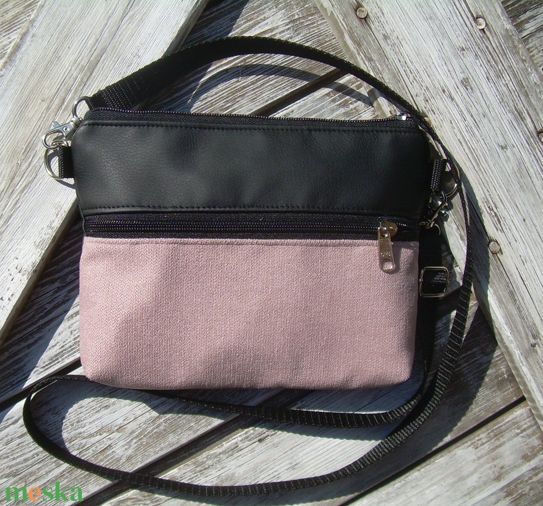 KÉSZLETEN!-MINI CITY BAG/ÖVTÁSKA : Variációk feketére és rózsaszínre - táska & tok - övtáska - Meska.hu KÉSZLETEN!-MINI CITY BAG/ÖVTÁSKA : Variációk feketére és rózsaszínre - táska & tok - övtáska - Meska.hu