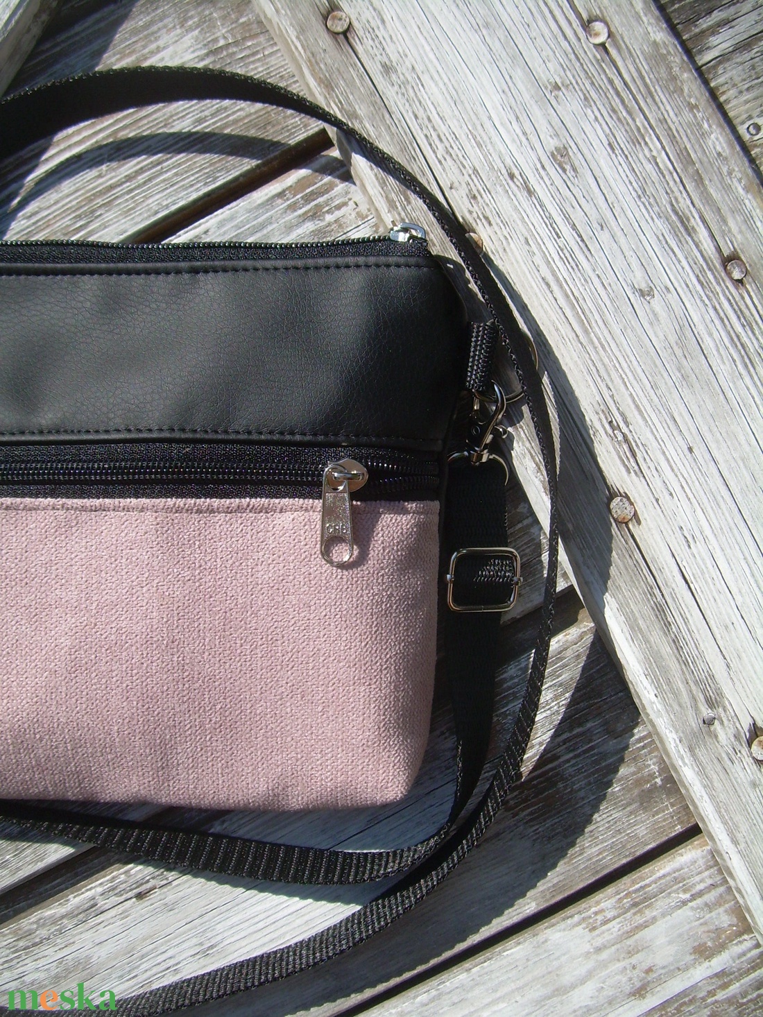 KÉSZLETEN!-MINI CITY BAG/ÖVTÁSKA : Variációk feketére és rózsaszínre - táska & tok - övtáska - Meska.hu KÉSZLETEN!-MINI CITY BAG/ÖVTÁSKA : Variációk feketére és rózsaszínre - táska & tok - övtáska - Meska.hu