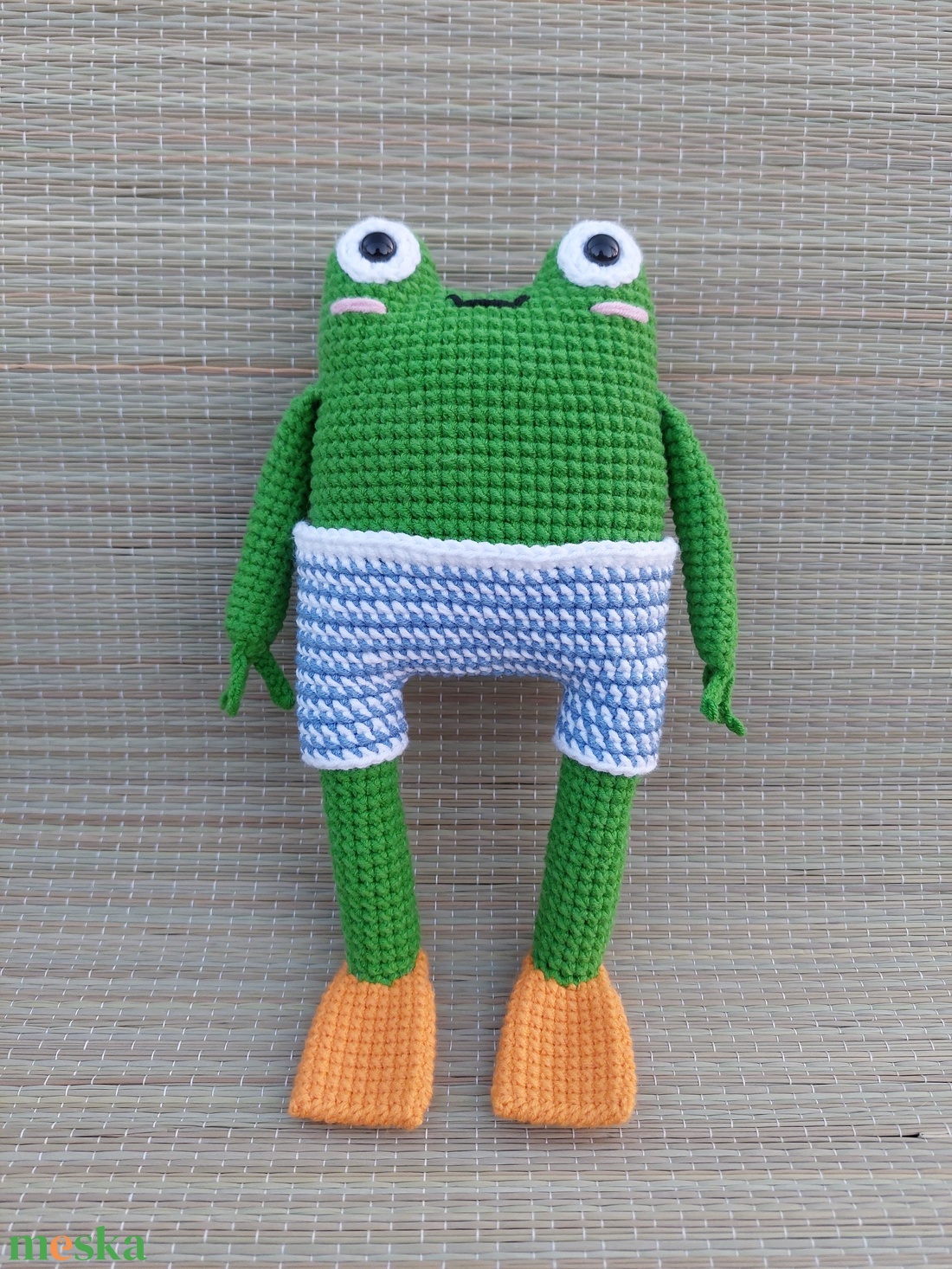 Horgolt gatyás béka - amigurumi - játék & sport - plüssállat & játékfigura - béka - Meska.hu