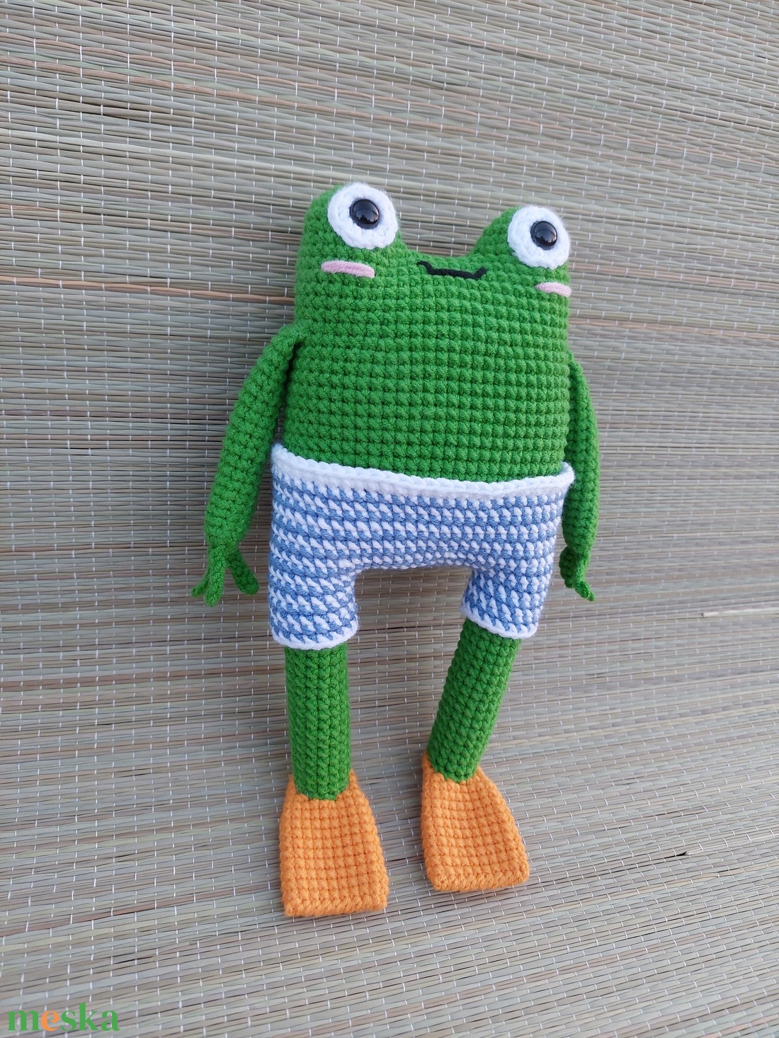 Horgolt gatyás béka - amigurumi - játék & sport - plüssállat & játékfigura - béka - Meska.hu