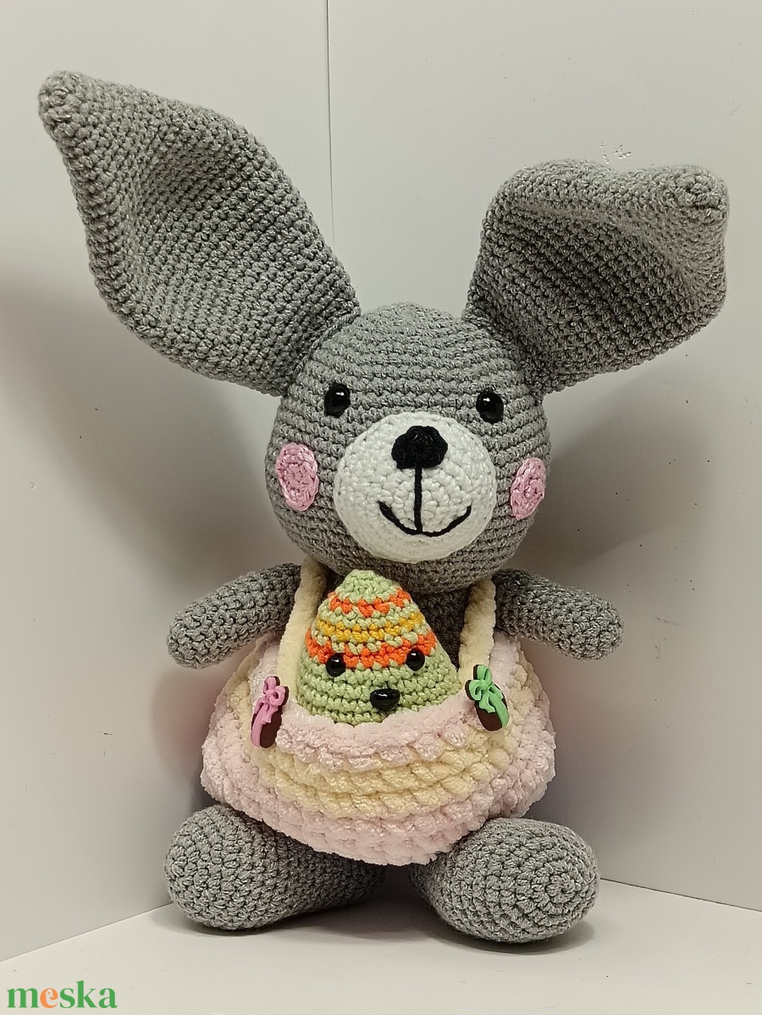 Zsebes nadrágos nyuszi amigurumi minta - diy (csináld magad) - szabásminta, útmutató - horgolási minta - Meska.hu