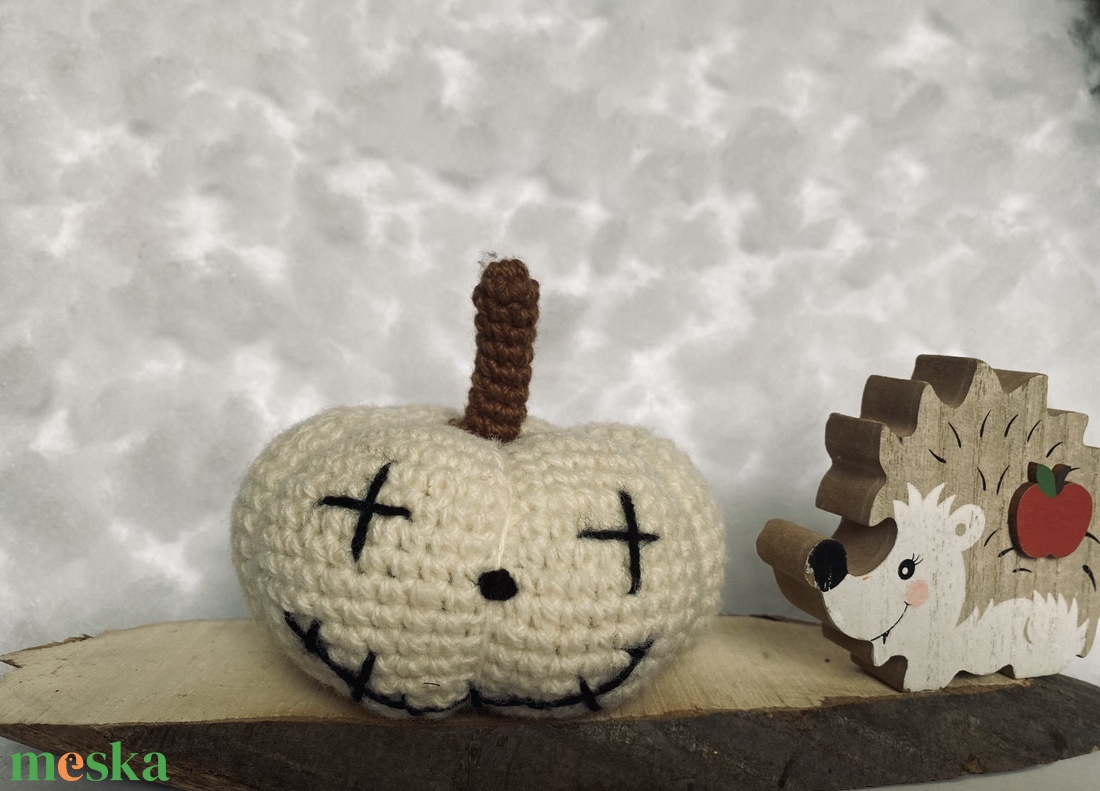 Amigurumi tök dekoráció őszi, halloweeni kézműves dísz - kellékek & szerszámok - dekorációs kellékek - őszi dekor - őszi dekortök - Meska.hu Amigurumi tök dekoráció őszi, halloweeni kézműves dísz - kellékek & szerszámok - dekorációs kellékek - őszi dekor - őszi dekortök - Meska.hu