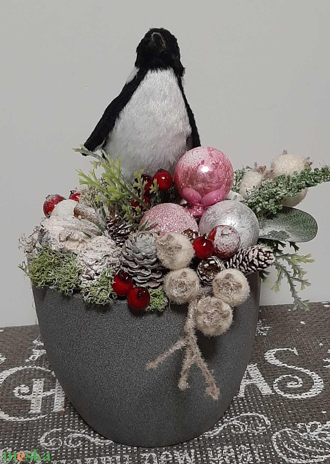 Pingvines karácsonyi asztaldísz - karácsony - adventi díszek - adventi asztaldísz - Meska.hu